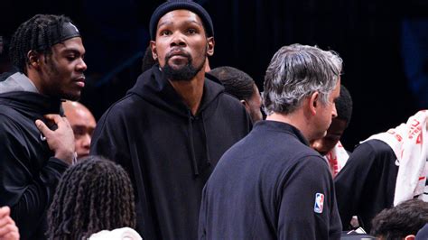 Phoenix Suns' NBA title odds surge after Kevin Durant trade.